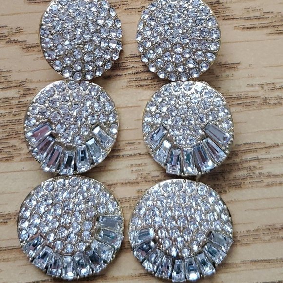 NWOT White Crystal and Clear Silver Disc Goldtone Dangle Earrings - Picture 2 of 6